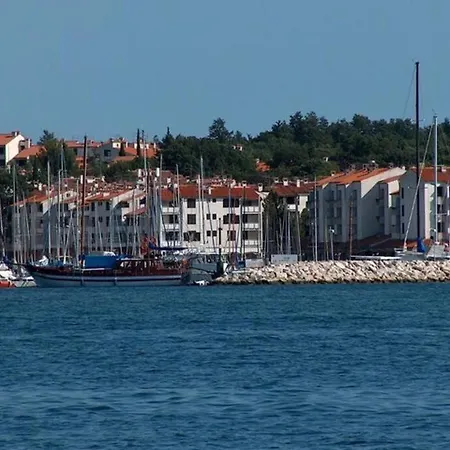 Waterfront - Cervar דירה